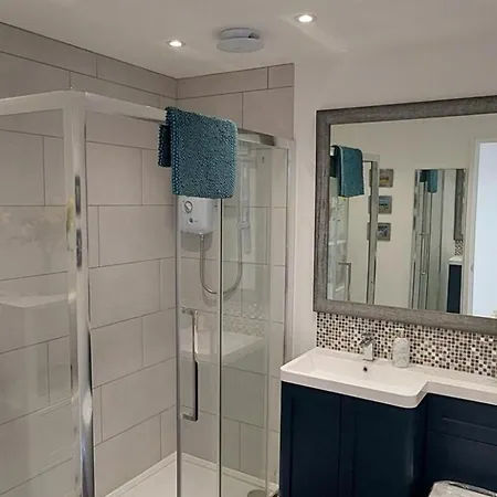 - Sleeps 2 - Parking Apartmán *